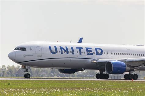 United flight to houston tx. 13. Mo. 14. Tu. Range $ 261 - $ 489. *Prices have been available for round trips within the last 48 hours and may not be currently available. For Economy class, fares listed may be Basic Economy, which is our most restrictive fare option and subject to additional restrictions. 