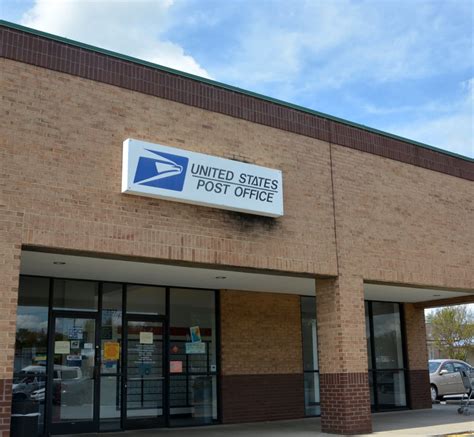  This is a nice post office. We all know what a post office is, so why review it. But what I like about this one is it is huge, the parking lot is nice, the area is nice and it's easy to get in and out of. They have a huge post office "box" area as well. . 