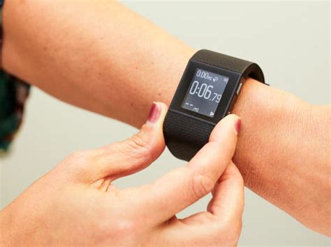 Jan 5, 2017 · UnitedHealth's Motion wellness program will now offer the Fitbit Charge 2 to help members track their fitness goals in real time. (Photo: iStock) Fitness technology may have gone to the next level. . 