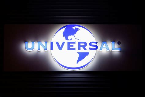 Universal records. Jun 14, 2019 · The label is home to artists such as B.o.B, Young Dro, Travis Scott and Trae tha Truth, the latter of whom also serves as the label's vice president. The label also houses a roster of record producers, including DJ Toomp (on a non-exclusive basis), Lil' C, Mars, Nard & B, TrackSlayerz and more. 