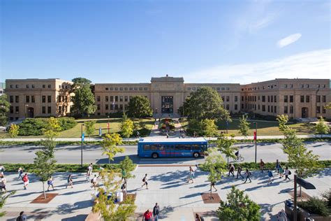 Explore UMKC, a comprehensive, urban research university with award-winning academic programs and a diverse, inclusive campus in the heart of Kansas City. University of Missouri-Kansas city Admissions. 