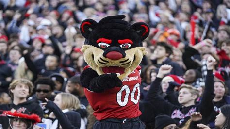 University of cincinnati football. John Widecan joined the University of Cincinnati football program in 1989 and now serves as the Associate AD for Football Operations. Widecan oversees the day-to-day operations for the team, including team travel, events, camps, clinics, team schedule, technology, training table and other facets of the football program. 