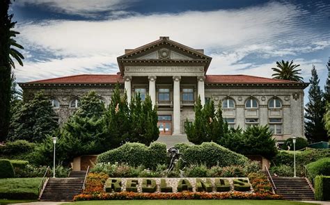 University of redlands redlands. Grounded in the liberal arts tradition, the curriculum is designed for both existing government and nonprofit employees as well as recent college graduates who want to pursue careers in public service. This 56-unit master’s program requires 15 months of study and is offered in an online HyFlex modality with an option for in-person attendance. 