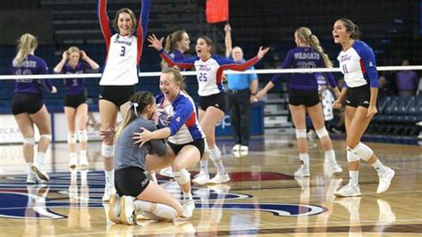 The official 2020-21 Volleyball Roster for the Tulsa Hurricane. ... Women's Volleyball. S Fr. 5' 10'' Dripping Springs, Texas Dripping Springs HS. Full Bio. 15 ... . 