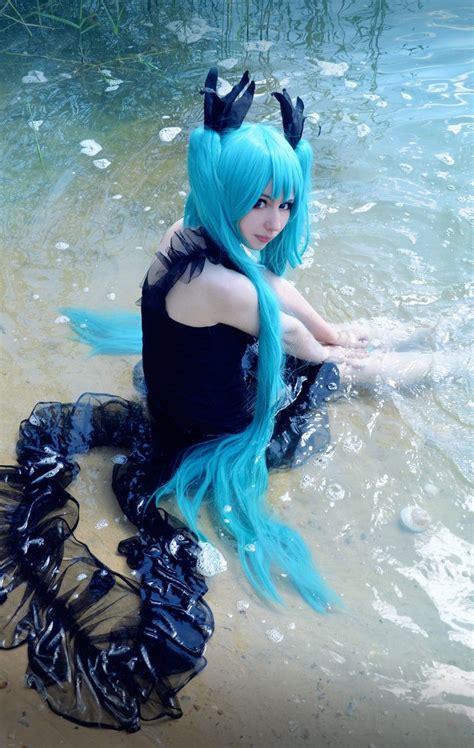 Unleash Your Inner Siren: Captivating Hatsune Miku Deep Sea Girl Cosplay Unveiled