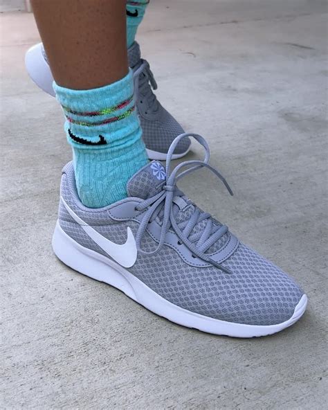 Unlock Limitless Style with Nike Tanjun Women's Sneakers**