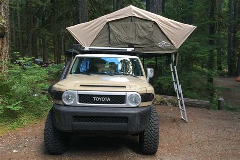 Unlock Your Adventure with an FJ Cruiser and Roof Top Tent