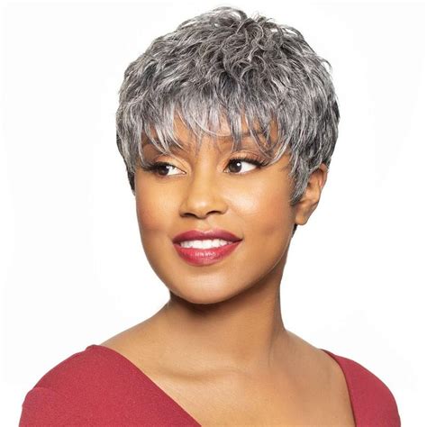 Unlock Your Foxy Charm with Our Stunning Silver Short Wigs