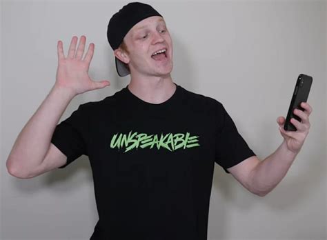 Feb 10, 2021 · I Built My ISLAND House In MINECRAFT!NEW MERCH! - https://www.unspeakable.com/PLAY NEW GAMES! - https://www.unspeakable.com/pages/play-gamesFOLLOW ME! - http... . 