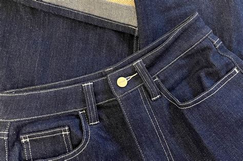 To gift a pair of unspun jeans, you can send a custom-fit gift kit. The kit includes a curated selection of swatches, a gift certificate valid for any pair of unspun jeans, and a lookbook guide. You can also send a digital gift card, delivered via email. Check out the gift kit HERE. Or, get $40 off your first pair of unspun jeans HERE.