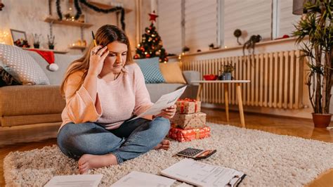 Unwrapping the truth: Parents navigating financial hardship during the holiday season