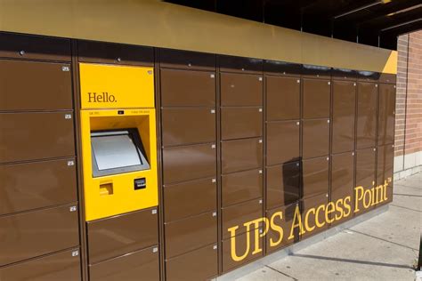 Ups access point是什么. ④ 空运流程 UPS的空运、陆运是分网运行，当货物在分拨中心集中后，空运的货通过支线发往空运的分拣中心，通过UPS的固定航班完成干线运输，到达目的配送中心后完成配送，配送目的地除了2B、2C外，还有UPS的储物柜Access Point及合作的商店，目前全球拥有Access Point 27850个。 
