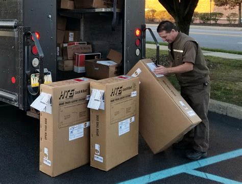 Ups store to pick up package. How to Schedule a UPS On-Call Pick-up. You can have your shipment picked up from your home or office by scheduling your pick-up online at the link below or by calling +1-800-PICK-UPS ® ( +1-800-742-5877 ). UPS will pick up all packages with a single pick-up request; you’ll not be charged additional pick-up fees per package. 