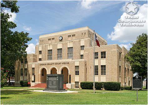 Upshur county courthouse gilmer texas.  Upshur County Court was first b...