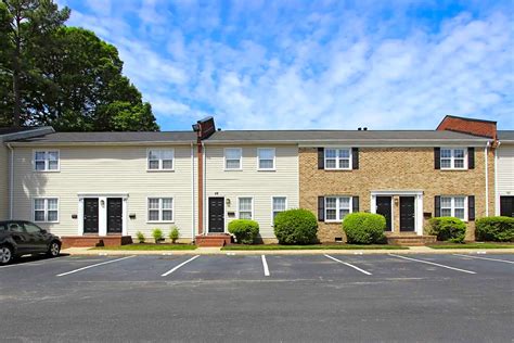 Uptown Apartments Newport News Photos