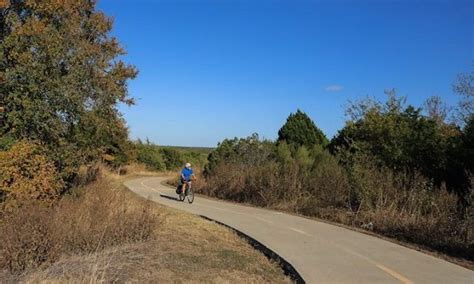 Urban trail connecting Austin to Manor in the works