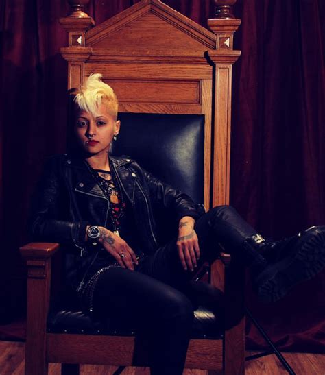 Urvah khan biography examples in urdu