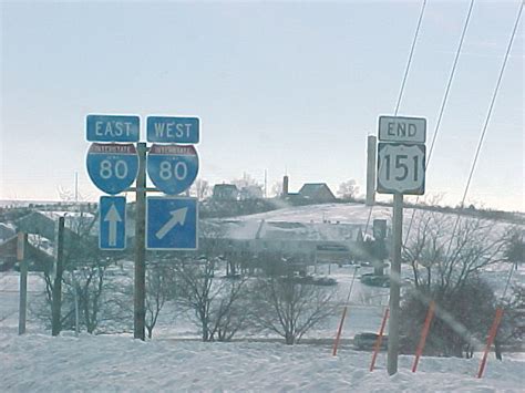 Us151. US 151. Length in Iowa: 108 miles/174 kilometers. Northern terminus: Wisconsin state line (Mississippi River) at Dubuque with US 61. Southern terminus: I-80 (exit #225) south of the Amana Colonies. Entrance photos. Counties: Dubuque, Jones, Linn, Benton, Iowa. 