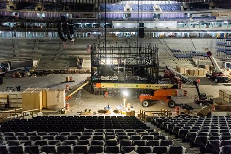 Usb arena. A sneak peek at a concession area inside the new USB Arena in Elmont. Credit: Newsday/J. Conrad Williams Jr. The bowl itself, which will hold 17,250 guests for hockey, 18,000 for basketball and ... 