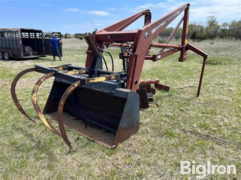 Used Farmhand Front End Loaders for Sale (8 listings)