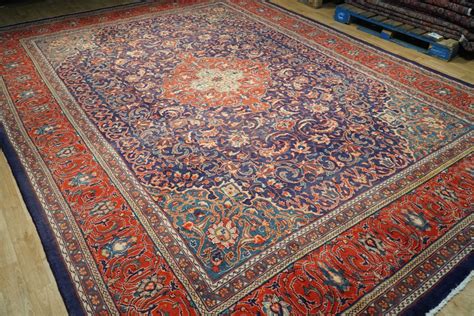 Used Oriental Rugs - 3,010 For Sale on 1stDibs