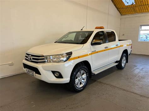 Used Toyota Hi Lux Automatic Vans for Sale - The AA