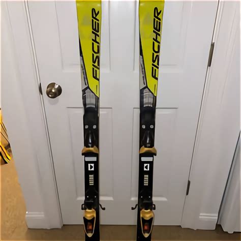 Pair of easy to use fishscale-base Nordic cross country skis. No waxing required! SNS Profil binding style. Great for local trails or blazing your own at the cabin. Perfect for an 8-12 year old depending on their size. Recommended roughly for a kid between 44”-52” tall. Pass them down to the siblings! Good used condition, clean and ready to go.. 