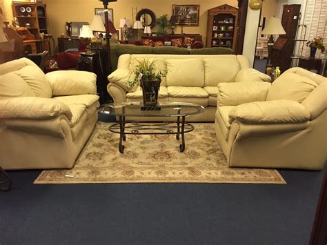 Used furniture huntsville al. Gerald's Custom Upholstery. 4.2 5 Reviews. Mr Ingram re-covered my patio chair cushions with a darker sunbrella color, did a MARVELOUS job, great attenti... – Robin Allen Read More. Send Message. 1402 Memorial Pkwy NW, … 