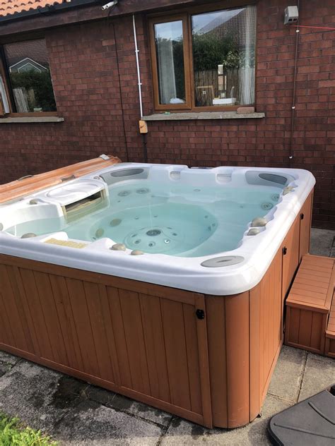 Used hot tub for sale. Trust Mainely Tubs for Used Hot Tubs in Maine and New Hampshire. All of our reconditioned hot tubs are thoroughly cleaned, examined inside and out, filled, and then carefully tested by our skilled, factory-trained … 