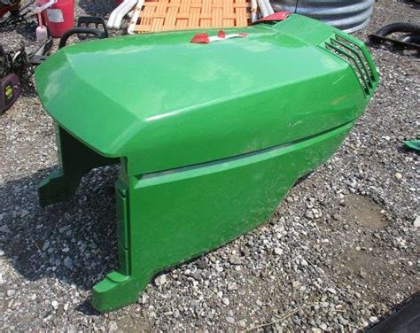 The John Deere hoods from Green Farm Parts are new, OEM parts, just like everything that we offer online. Whether you need a genuine replacement piece for an older lawn and garden tractor, a Gator utility vehicle or a behemoth four wheel drive farm tractor, we have what you need. The famous green color shines brightly when you dress up your ...