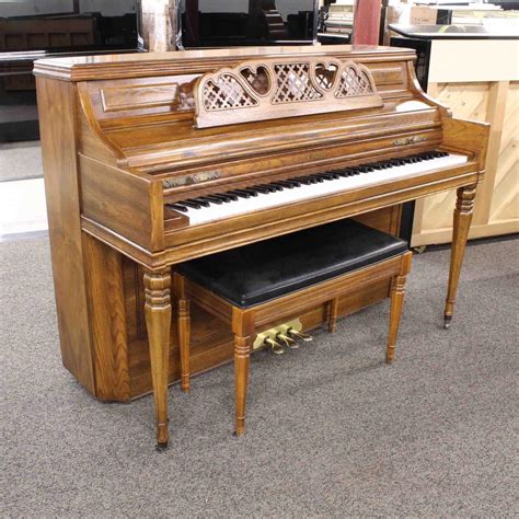 Kohler & Campbell Upright piano with matching chair bench. 4
