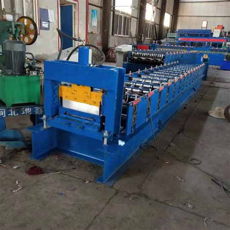 Used standing seam roll forming machine We take pride in offering a wide selection of used standing seam roll formers. Get in touch for our current used standing seam machine roll forming machine inventory. Why buy roll forming machines from Rollforming Machines LLC?. 