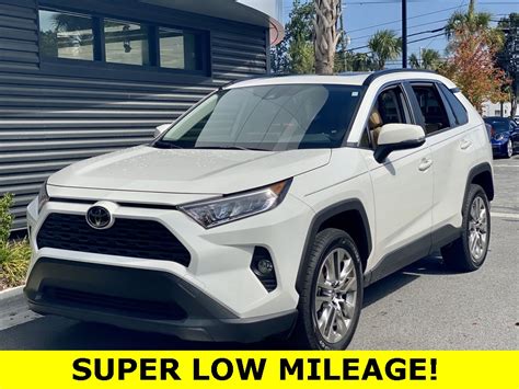Dealer: AutoNation Toyota Gulf Freeway. Location: Houston, TX. Mileage: 5,370 miles MPG: 41 city / 38 hwy Color: Gray Body Style: SUV Engine: 4 Cyl 2.5 L Transmission: Automatic. Description: Used 2022 Toyota RAV4 LE with All-Wheel Drive, Splash Guards, Lane Departure Warning, and Cloth Seats. 