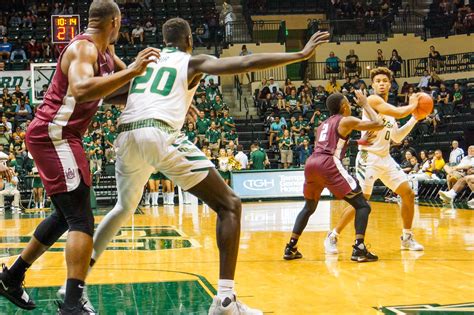 Usf bulls basketball. 5 days ago · After its best season in 12 years, USF basketball will get a taste of postseason play. The Bulls will play in the 2024 NIT after narrowly missing out on an NCAA Tournament bid.. They'll travel to ... 
