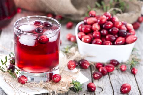 Using Cranberry Juice For Detoxing Your System - I Love Smoke