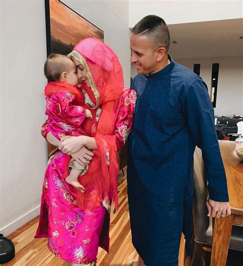 Usman married 2022. Ahhh, married life — that beautiful arrangement where two people who really love each other merge their lives into one and cohabitate forever. While that may sound nice in theory, some of the daily realities aren’t quite that picture-perfec... 