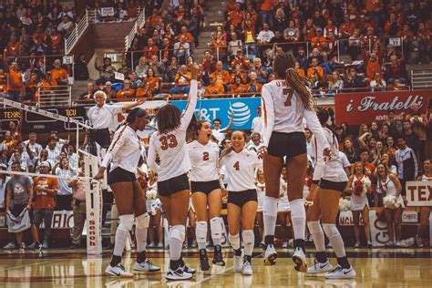 The official Volleyball page for the University of Texas Longhorns . 