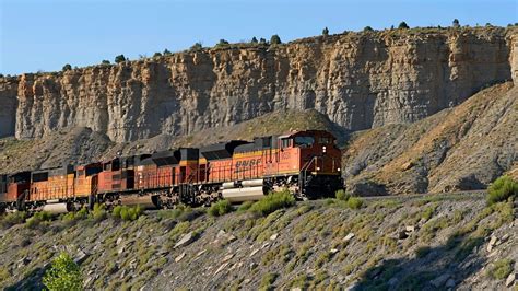 Utah’s multibillion dollar oil train proposal chugs along amid environment and derailment concerns