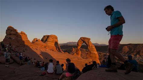 Utah and Arizona will pay to keep national parks open if shutdown occurs