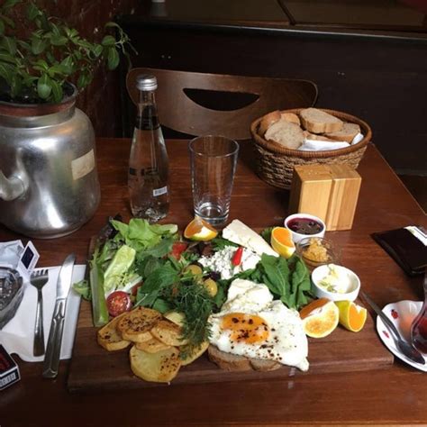 UyKuSuZ CaFe & İNTeRNeT SaLoNu / KıZKaLeSi Mersin 3.34.