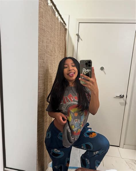 Uyyyjassy Onlyfans