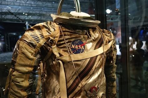 Uzay elbiselerinin özellikleri