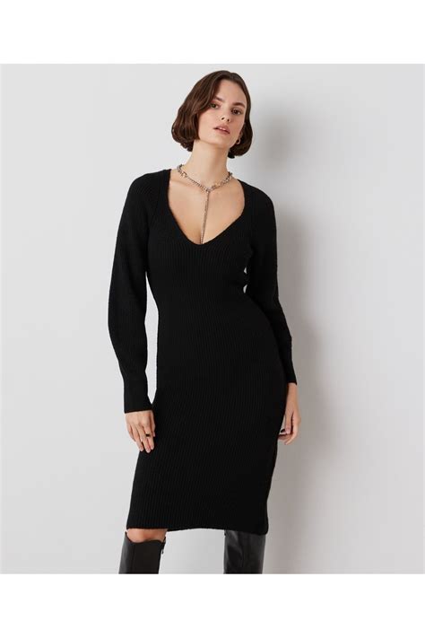 V Yaka Triko Elbise. 