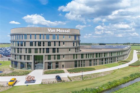 Van - JSTOR - balustradellc