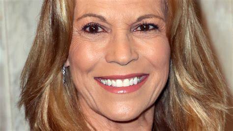 Vanna White & Ryan Seacrest Backstage Rituals Celebrity Wheel of ... - balustradellc