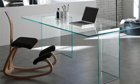 Variasi Kaca Meja Kantor - Artikel Kaca dari Himalaya Abadi - balustradellc