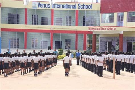 Venus International School - balustradellc