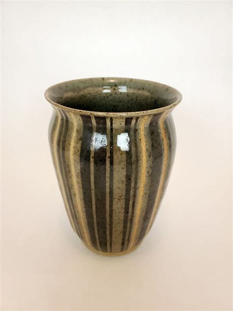 Vertical Striped Pottery - Etsy - muktibox.com