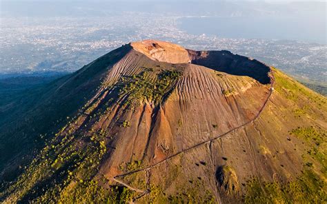 Vesuvius | National Geographic - wintechmobiles.com