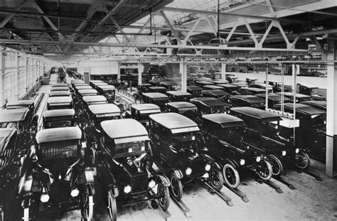 Video: Amazing Original Model T Assembly Line Footage - wintechmobiles.com